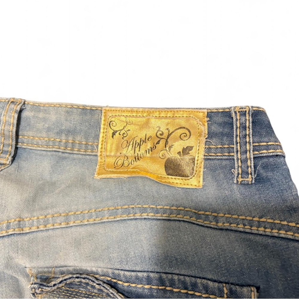 Apple Bottoms Jeans Women’s Light Wash Embroidered Logo Pocket Skinny Y2K Denim - Picture 2 of 8